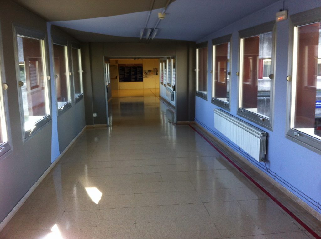 hospital-s-corridor-1631146-1024x765