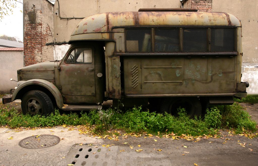 old-truck-lublin-1449942-1024x658