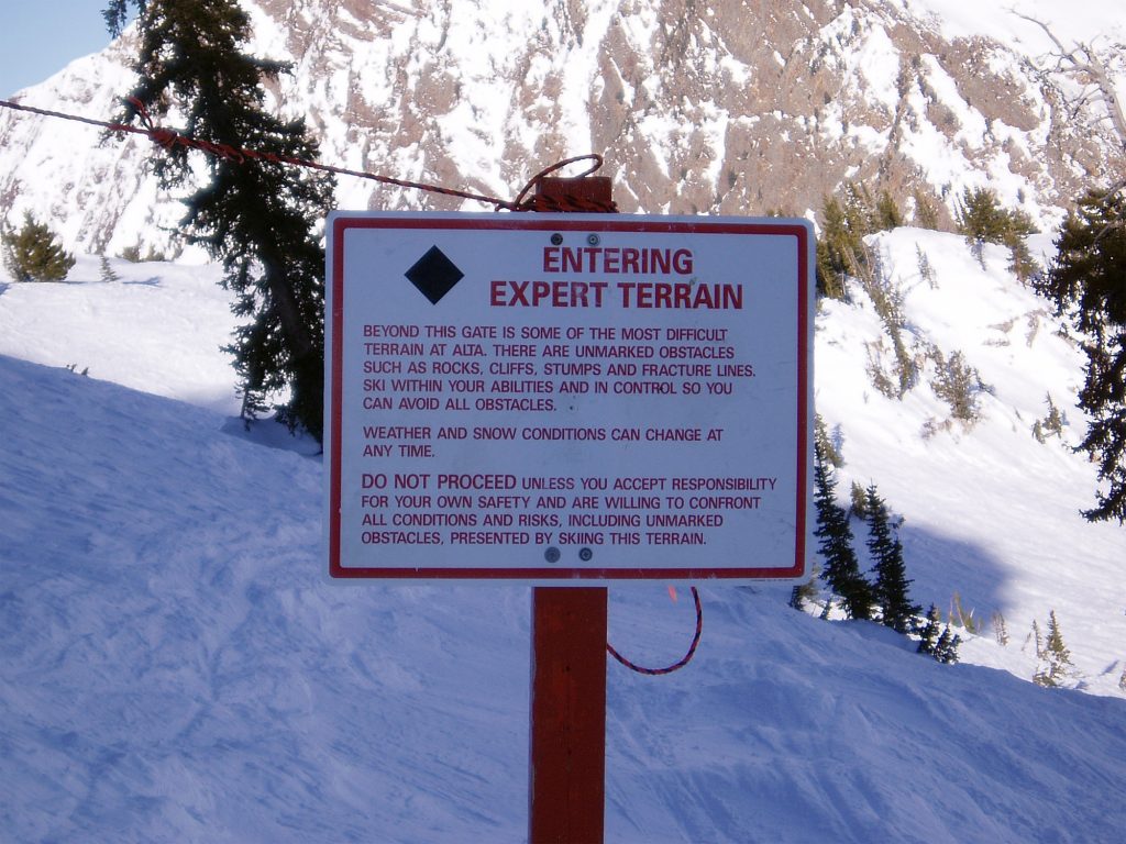 ski-sign-1525674-1024x768