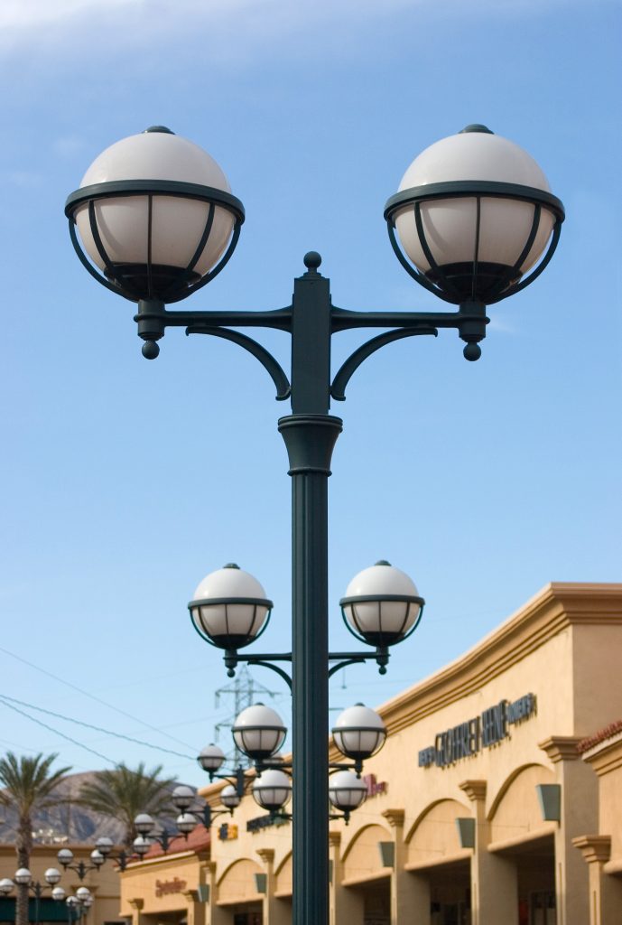 lamp-post-1230572-689x1024