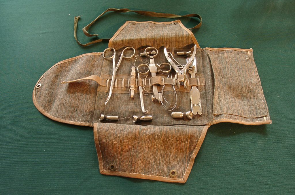 historical-medical-devices-3-1566087-1024x678