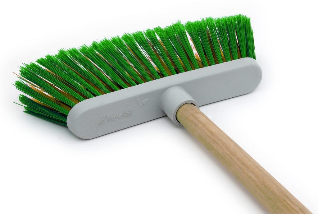 broom-1-1206422-1024x688