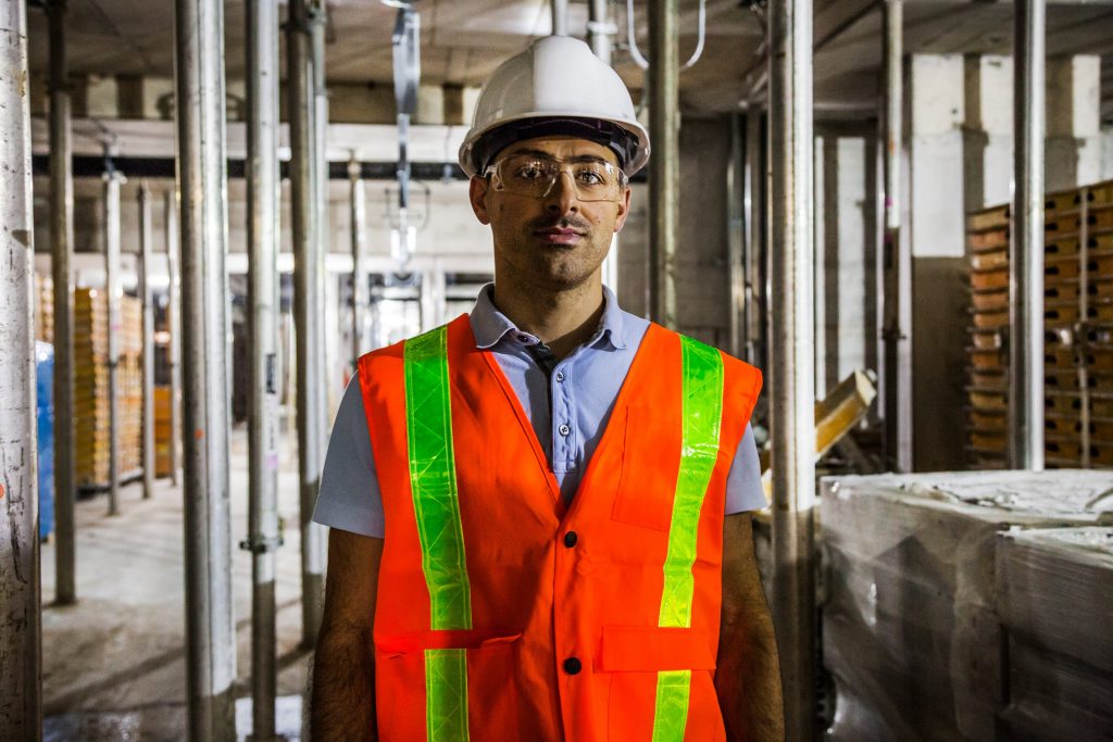 construction-worker-safety-gear-1024x683