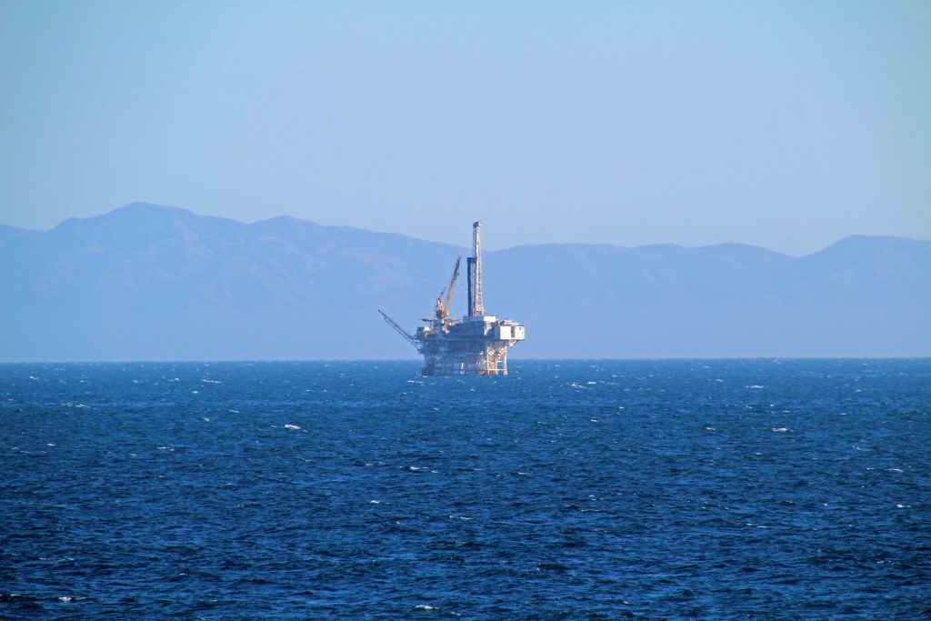 oil-platform-1336513-1024x683