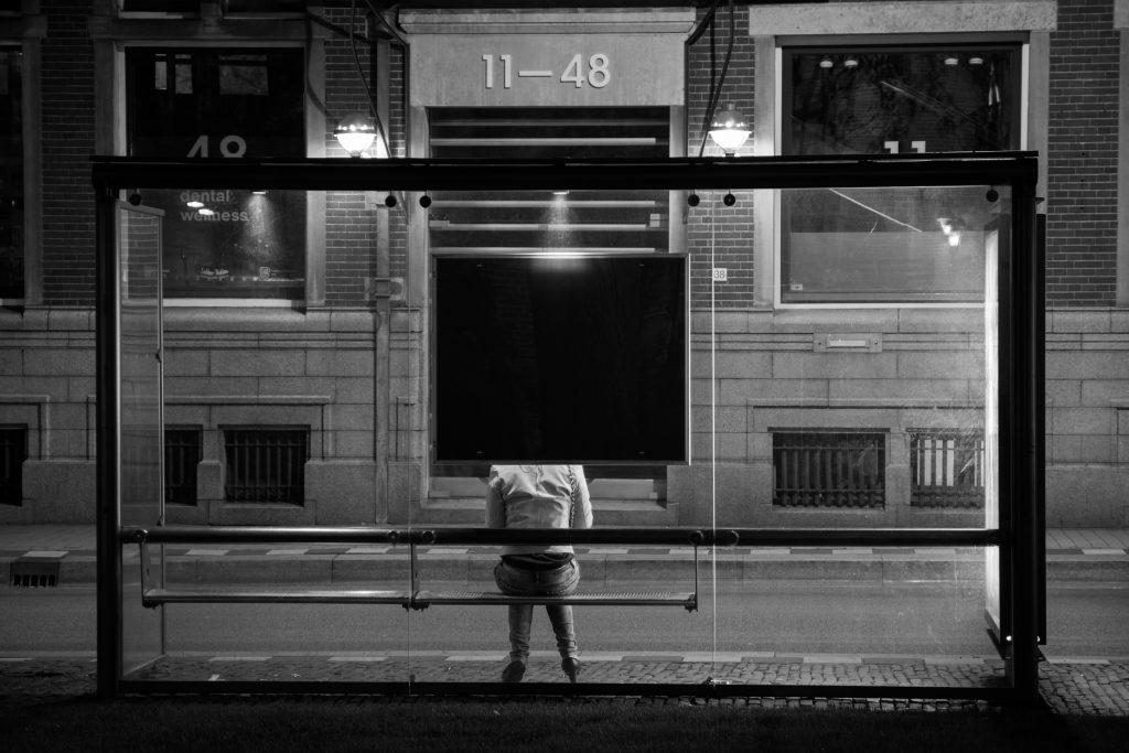 back-black-and-white-bus-stop-652-1024x683