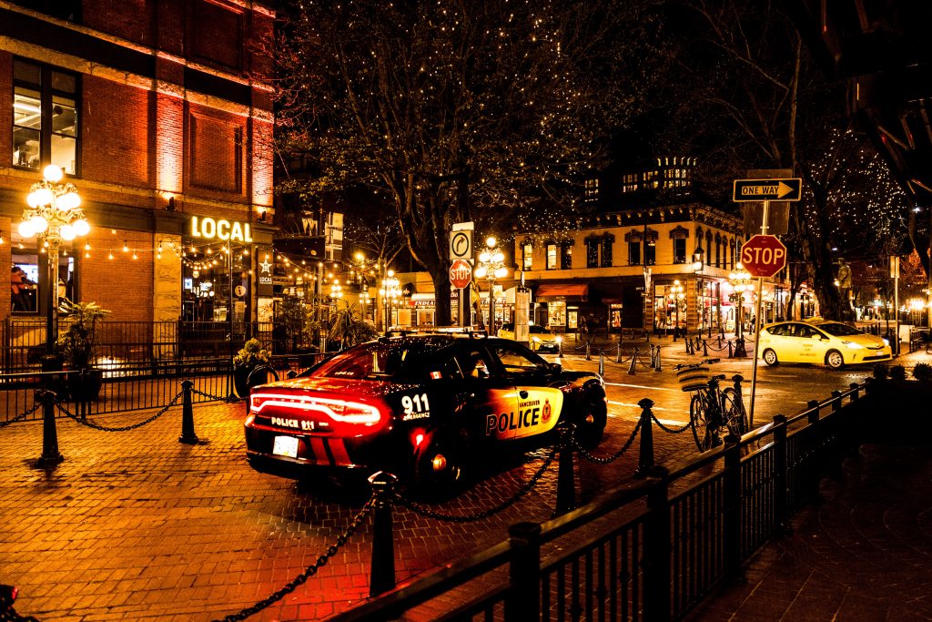 photography-of-police-car-during-night-time-1098663-1024x683