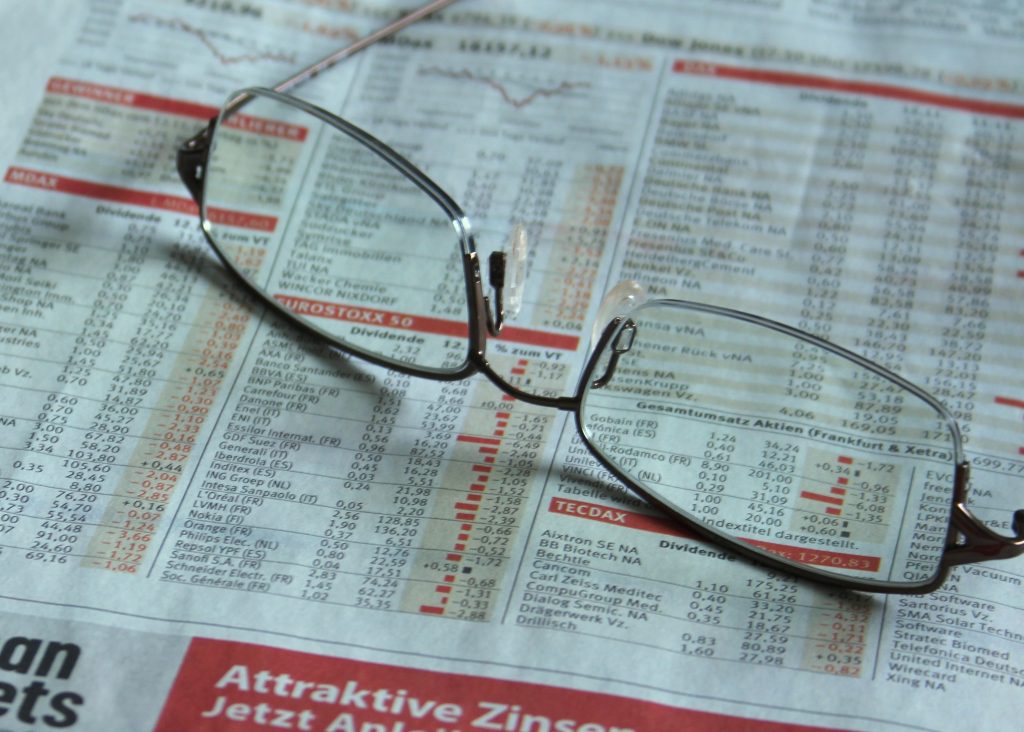 news_stock_newspaper_glasses-1-1024x732