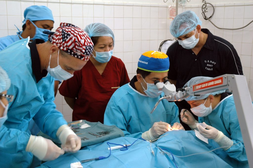 surgery_eye_health_operation-1024x681